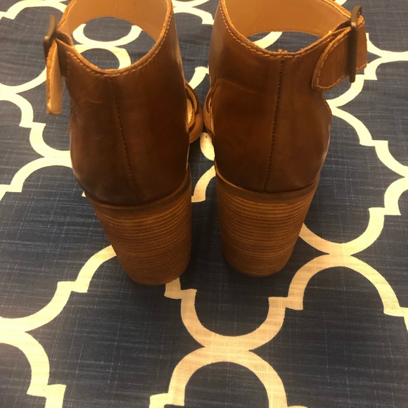 Kelsi Dagger Brooklyn Mayfair Block Heel Sandal - Picture 3 of 6